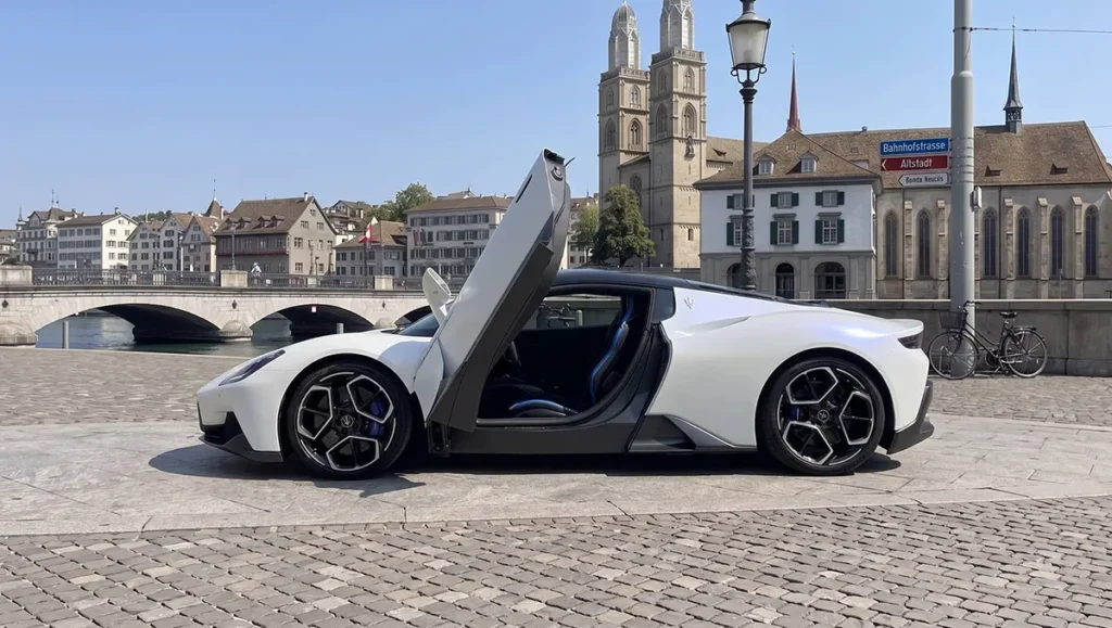 Maserati MC20, FLM Luxury Rent, Noleggio auto di lusso in Europa